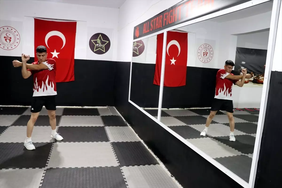 yusuf eren yildirim yenilmez kick bokscu YY7qmOWL