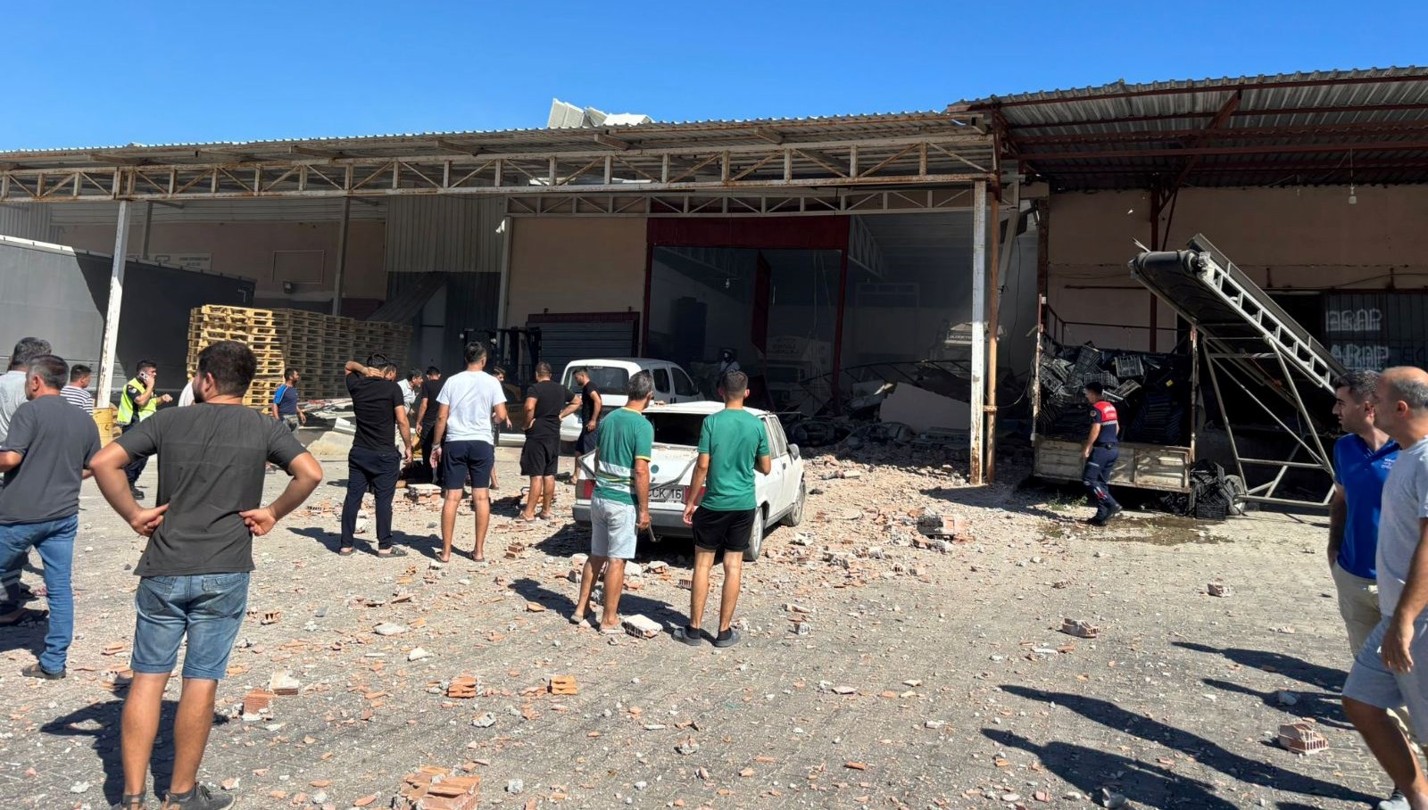 demre toptanci halindeki patlama isletme sahibi tutuklandi A7Ml1Ru7