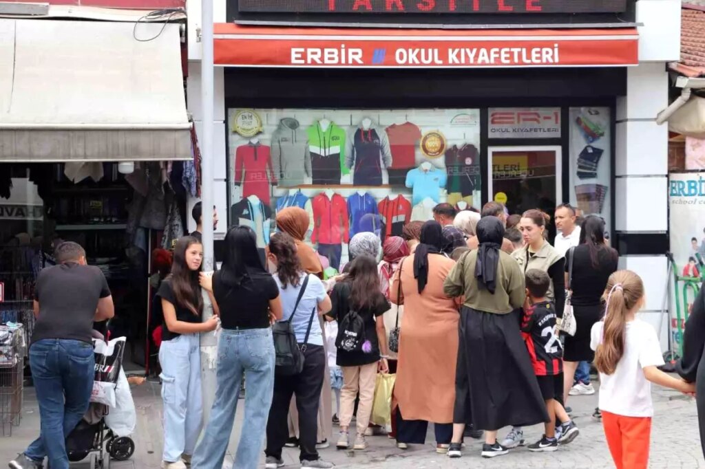 eskisehirde son gun alisverisi telasi hJ8sBLwH