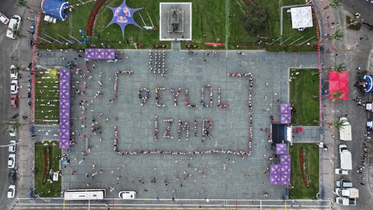 izmir yari maratonunda zafer coskusu LIa2nbmC