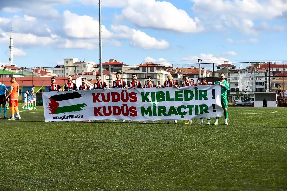 futbolcular filistine destek verdi JL3Lwpwa