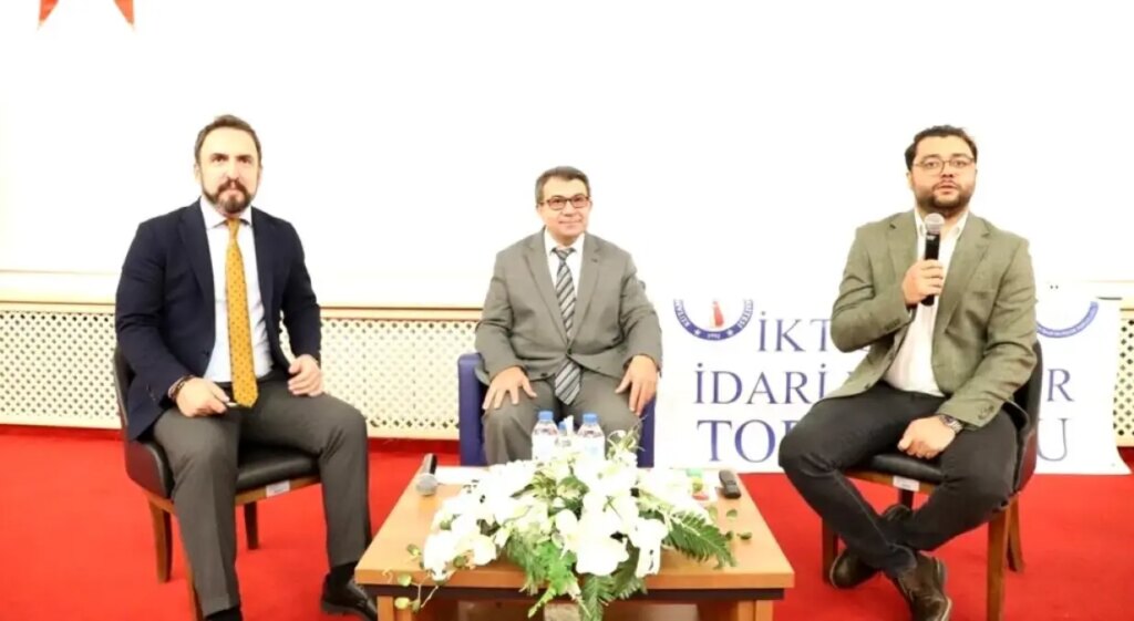 kutahya dumlupinar universitesinde kamuda kariyer soylesisi 7uduQJAm.jpg