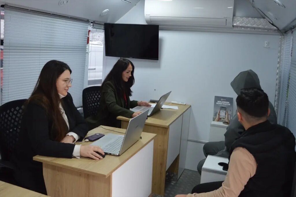 mobil istihdam merkezi havzada hizmete girdi RE5bq3rA.jpg