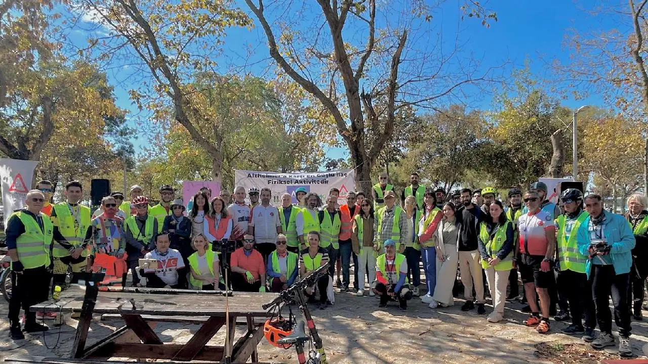 pedallar alzheimer icin cevrildi Y4ruG6ZN.jpg