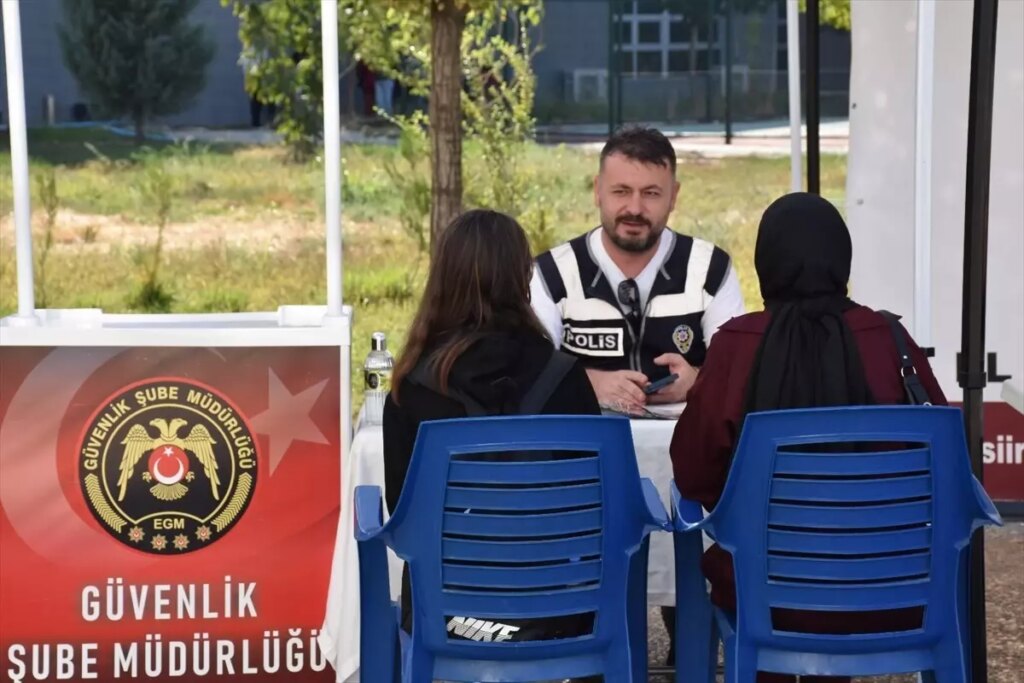 siirtte ogrencilere guvenlik bilgilendirmesi 6v7eEicI.jpg