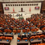 trafik cezalarinda artis ve yeni duzenlemeler tbmmde gorusuluyor 3Emq1b3F.jpg