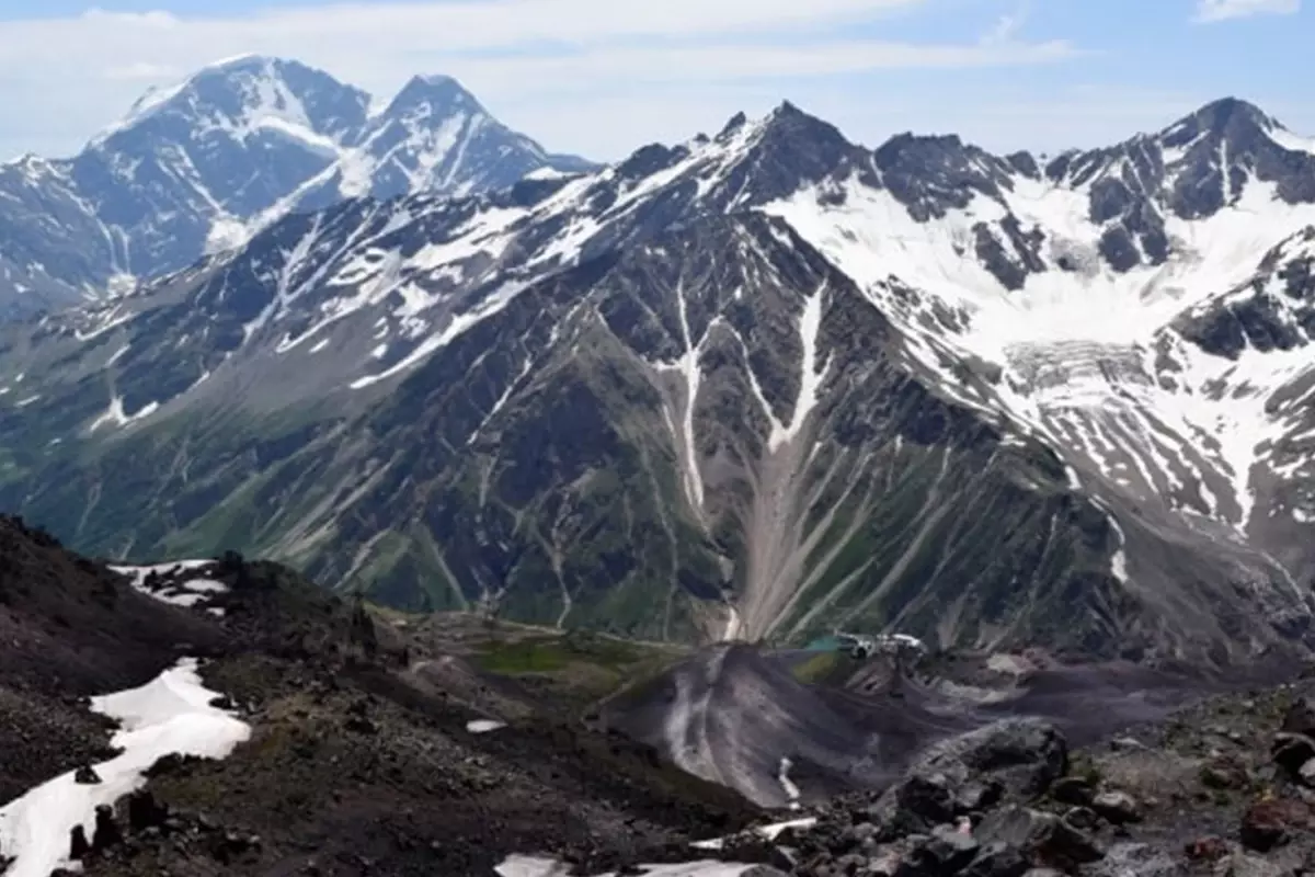 kuresel isinma sonucu 2100 yilinda avrupa alpleri ve kafkasya daglarinda hic buz kalmayabilir YUjywLm4.jpg