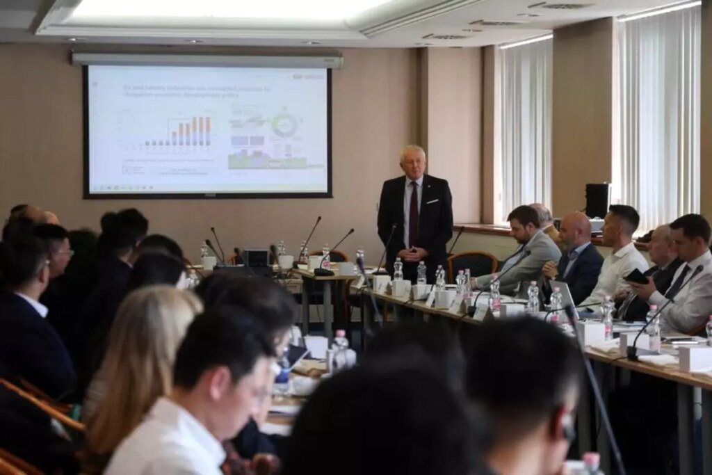 macaristan ile cin batarya geri donusumunde isbirligi yapiyor RAaxnfIZ.jpg