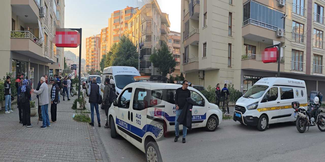 markette dehset anlari eski esine bicakla saldirdi F68u3F1S.jpg