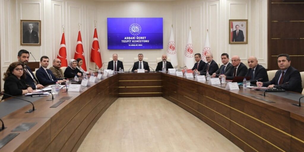 turk is yer almayacagini soylemisti asgari ucret komisyonunun yapisinin degismesi gundemde fkMyzNtS.jpg