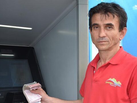 ATM’de 19 bin 500 lira buldu! Yaptığı hareket herkese örnek oldu