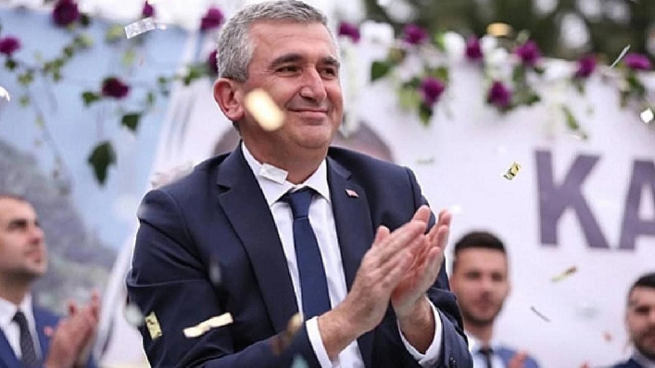 Akcakoca belediye baskani tahliye kararinin ardindan tutuklandi nqudbAUO